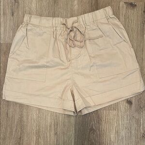 NWOT Beige Women's Shorts